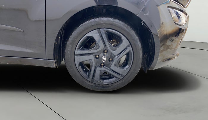2022 Tata ALTROZ XT DIESEL DARK EDITION, Diesel, Manual, 72,049 km, Left Rear Wheel