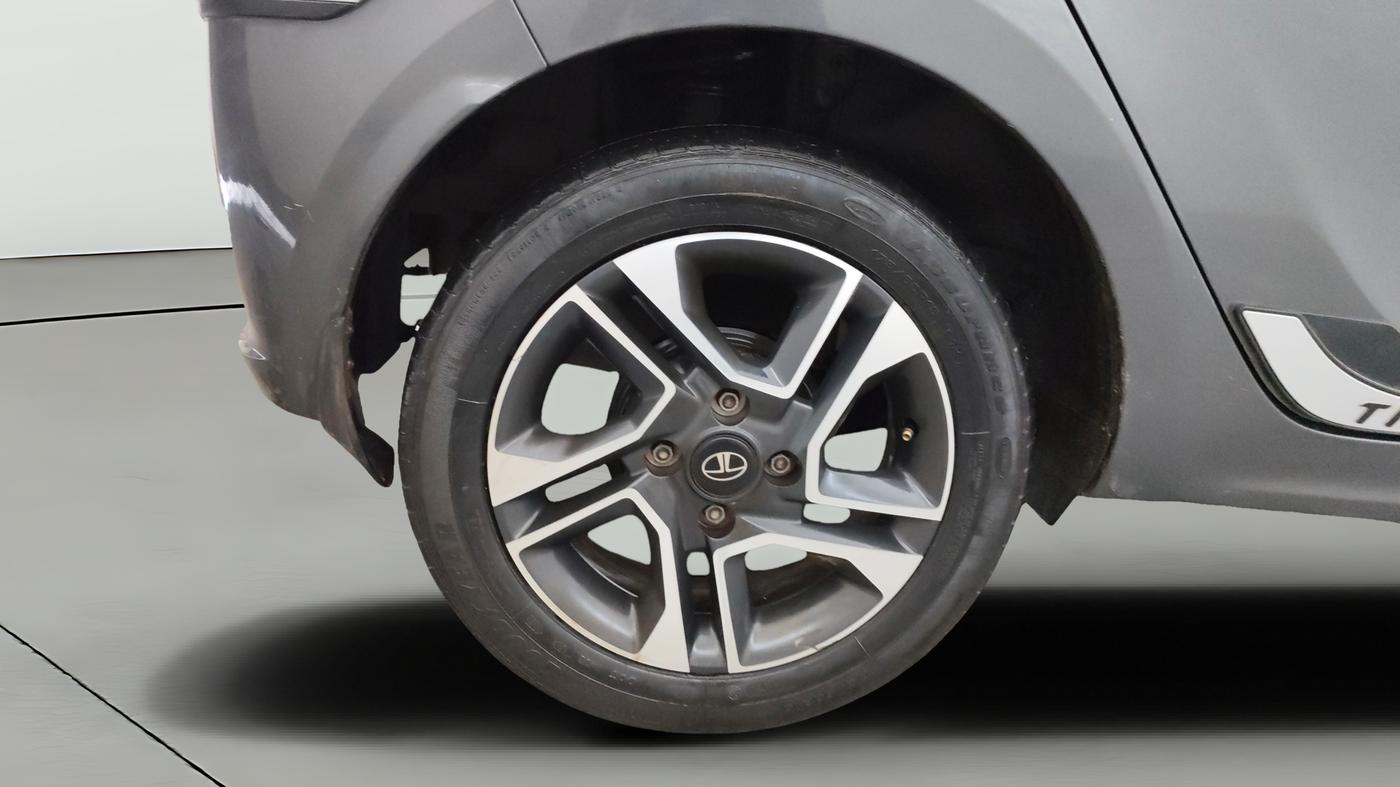 2023 Tata Tiago XZ PLUS PETROL, Petrol, Manual, 32,581 km, Right Rear Wheel