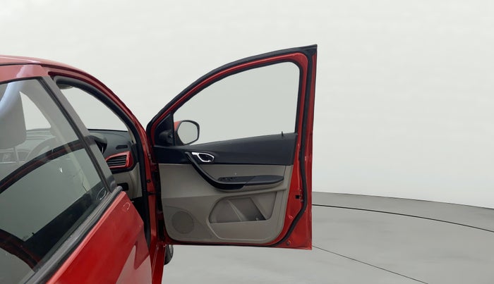 2017 Tata Tiago XZA PETROL, Petrol, Automatic, 33,540 km, RHS Front Door