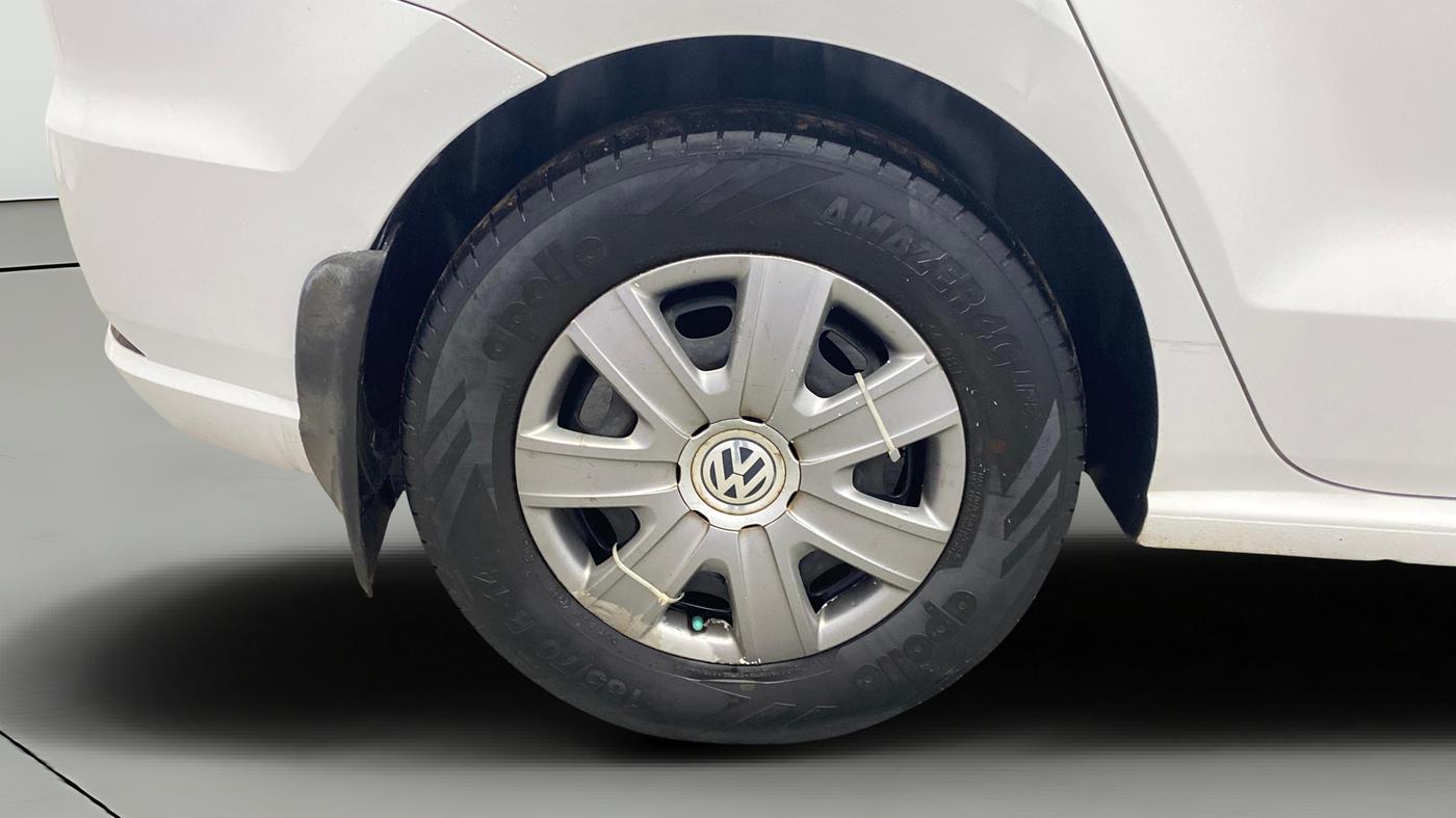 2019 Volkswagen Ameo TRENDLINE 1.0L, CNG, Manual, 86,500 km, Right Rear Wheel