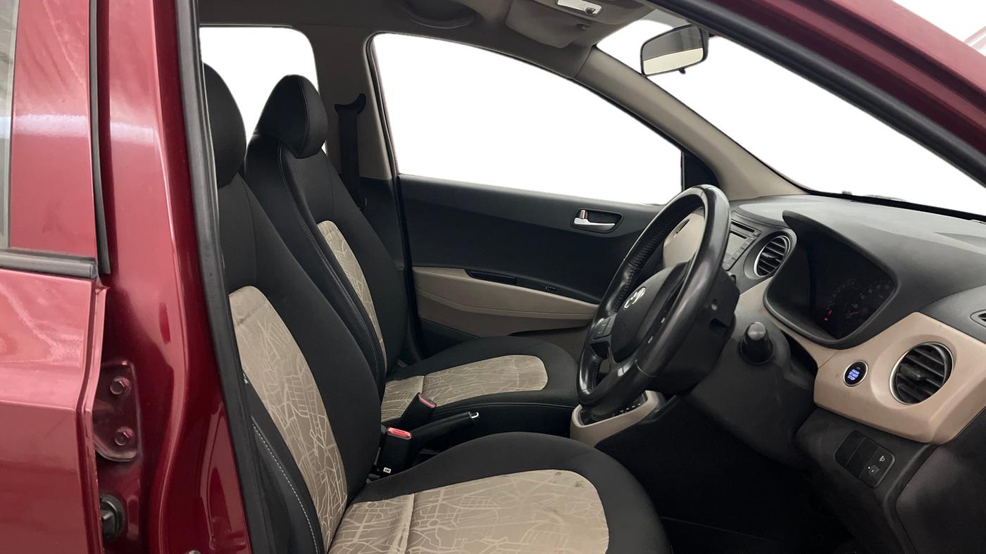 2016 Hyundai Grand i10 ASTA AT 1.2 KAPPA VTVT, Petrol, Automatic, 60,647 km, Right Side Front Door Cabin