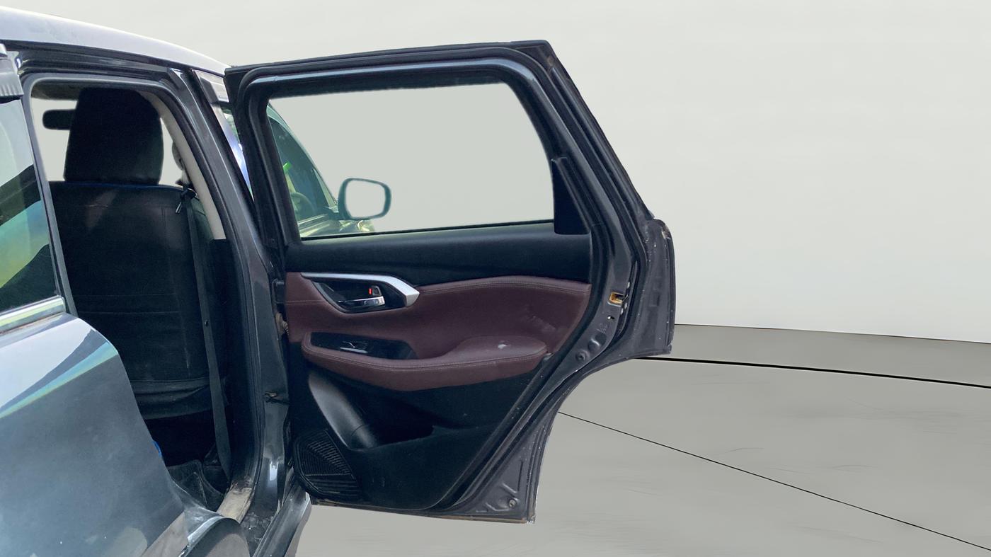 2024 Maruti Grand Vitara ZETA CNG, CNG, Manual, 96,171 km, RHS Rear Door