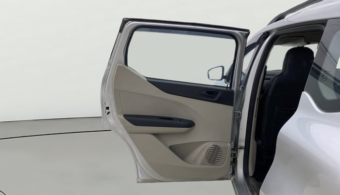 2025 Renault TRIBER RXT, CNG, Manual, 4,991 km, LHS Rear Door