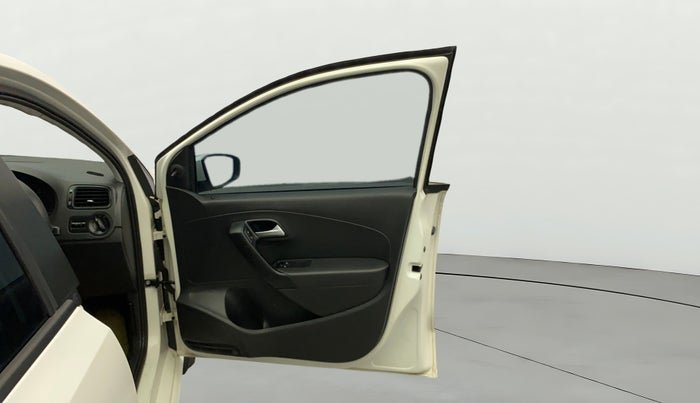 2017 Volkswagen Ameo TRENDLINE 1.2L, Petrol, Manual, 72,543 km, RHS Front Door