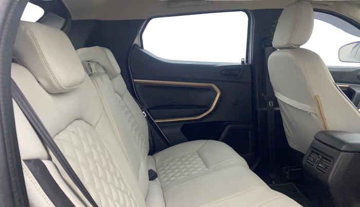 2021 Renault Kiger RXT 1.0 TURBO MT, Petrol, Manual, 17,519 km, Right Side Rear Door Cabin