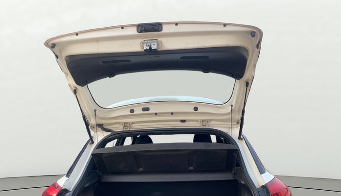 2015 Hyundai i20 Active 1.2 S, Petrol, Manual, 1,01,144 km, Boot Door Open