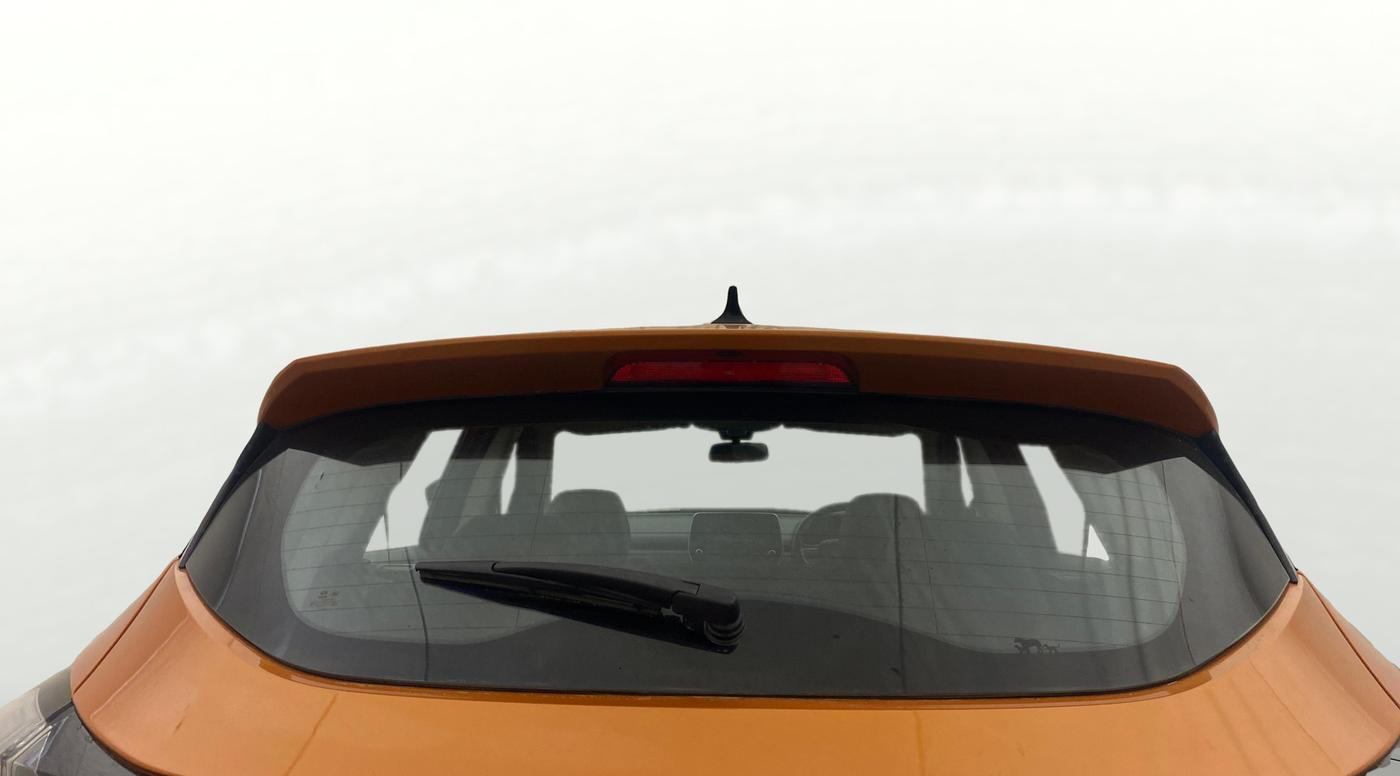 2019 Tata Harrier XZ 2.0L, Diesel, Manual, 84,869 km, Rear Windshield