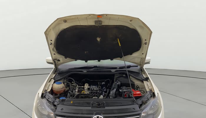 2014 Volkswagen Vento HIGHLINE PETROL AT, Petrol, Automatic, 92,803 km, Open Bonet