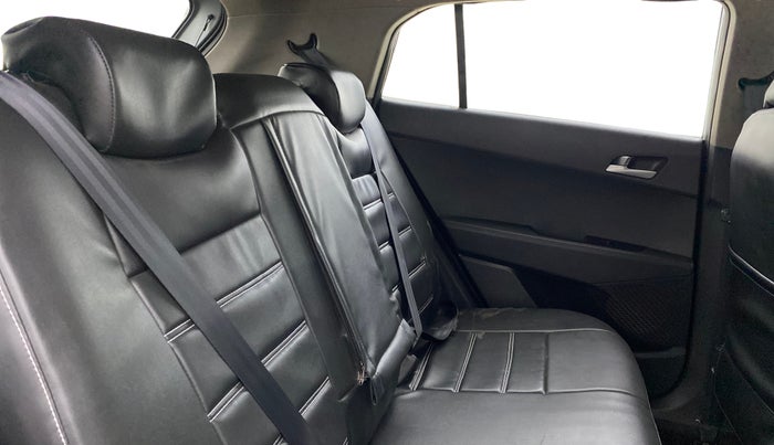 2018 Hyundai Creta SX 1.6 PETROL, Petrol, Manual, 85,882 km, Right Side Rear Door Cabin