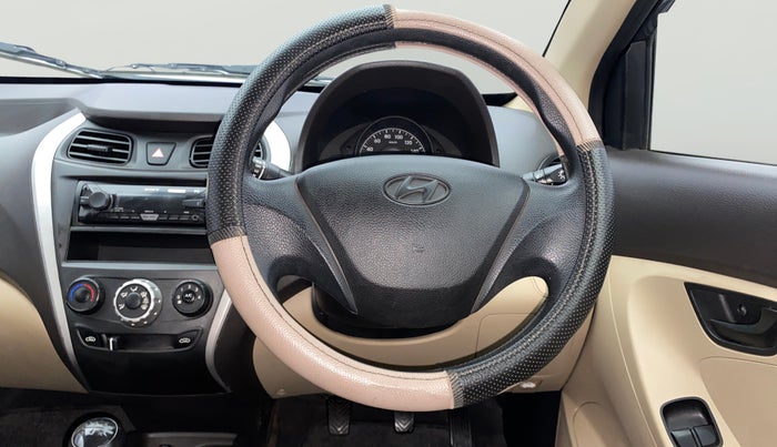 2016 Hyundai Eon ERA +, Petrol, Manual, 36,637 km, Steering Wheel Close Up