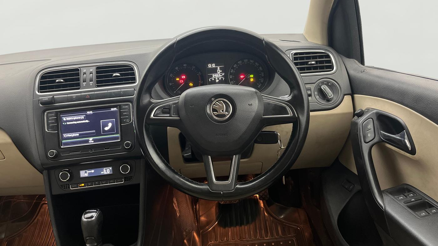 2018 Skoda Rapid STYLE 1.6 MPI AT, Petrol, Automatic, 64,510 km, Steering Wheel Close Up