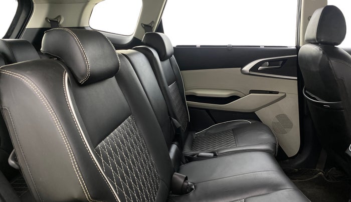 2023 KIA CARENS  PRESTIGE PLUS 1.5 TURBO PETROL DCT 7 STR, Petrol, Automatic, 76,316 km, Right Side Rear Door Cabin