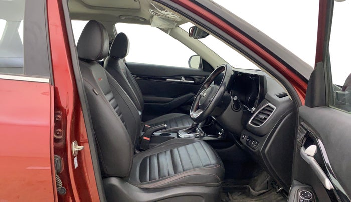 2021 KIA SELTOS GTX PLUS AT 1.5 DIESEL, Diesel, Automatic, 92,301 km, Right Side Front Door Cabin