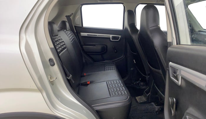 2019 Maruti S PRESSO VXI AMT, CNG, Automatic, 32,974 km, Right Side Rear Door Cabin