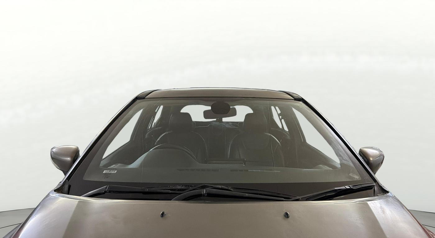 2019 Nissan Kicks XL 1.5, Petrol, Manual, 89,093 km, Front Windshield