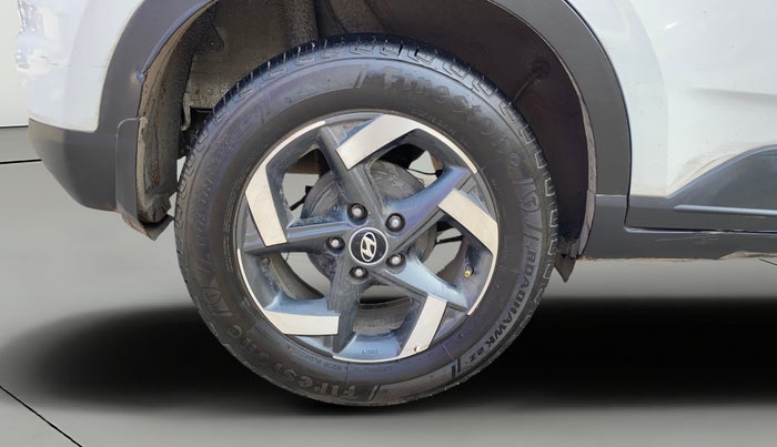 2019 Hyundai VENUE SX PLUS 1.0 TURBO DCT, Petrol, Automatic, 60,567 km, Right Rear Wheel