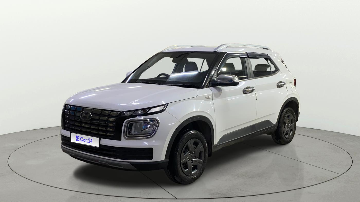 2023 Hyundai VENUE S 1.2, Petrol, Manual, 42,595 km, Left Front Diagonal