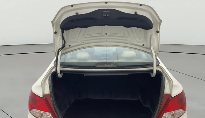 2014 Hyundai Verna FLUIDIC 1.6 VTVT SX AT, Petrol, Automatic, 66,714 km, Boot Door Open