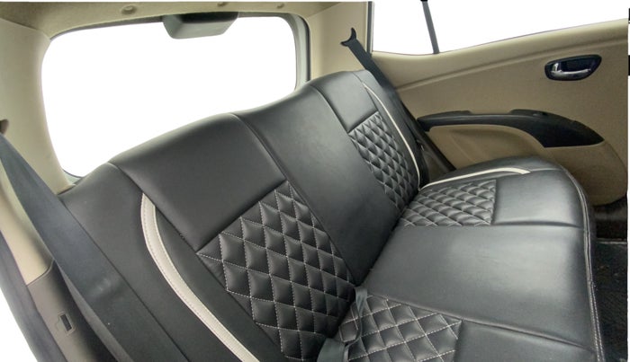 2016 Hyundai i10 SPORTZ 1.1, Petrol, Manual, 53,551 km, Right Side Rear Door Cabin