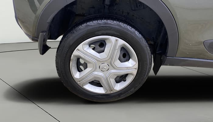 2022 Tata NEXON XM PETROL, CNG, Manual, 58,392 km, Right Rear Wheel