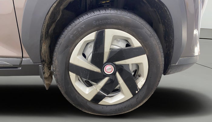 2024 Nissan MAGNITE  XE AMT EZ Shift, Petrol, Automatic, 15,857 km, Right Front Wheel