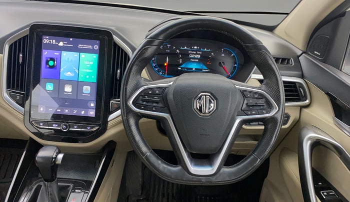 2021 MG HECTOR SHARP 1.5 CVT PETROL DUAL TONE, Petrol, Automatic, 55,274 km, Steering Wheel Close Up