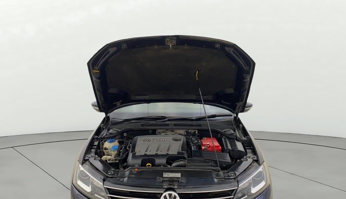2015 Volkswagen Jetta HIGHLINE TDI AT, Diesel, Automatic, 1,18,810 km, Open Bonet