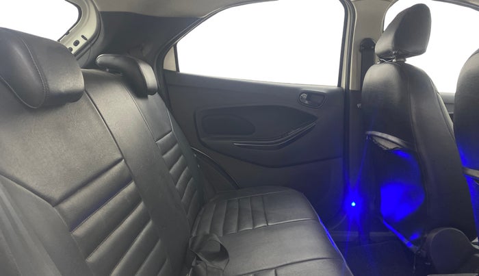 2020 Ford New Figo TITANIUM 1.2 PETROL MT, Petrol, Manual, 94,109 km, Right Side Rear Door Cabin