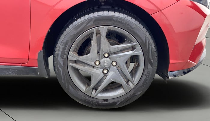 2020 Hyundai NEW I20 SPORTZ 1.2 AT, Petrol, Automatic, 55,197 km, Right Front Wheel