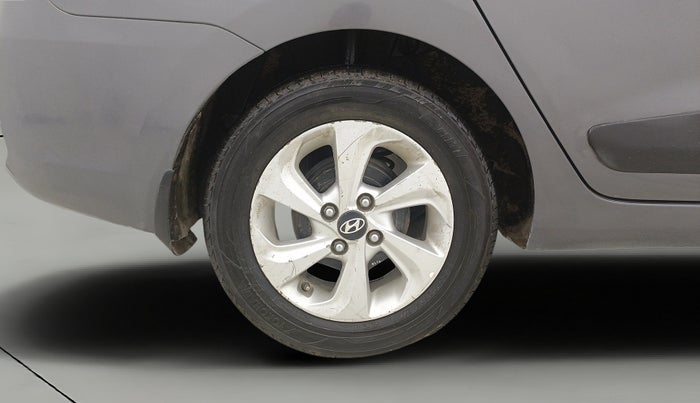 2019 Hyundai Xcent SX 1.2, CNG, Manual, 1,11,588 km, Right Rear Wheel