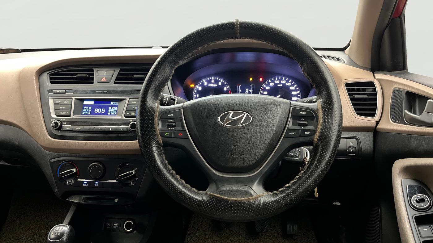 2016 Hyundai Elite i20 MAGNA 1.2, Petrol, Manual, 53,361 km, Steering Wheel Close Up