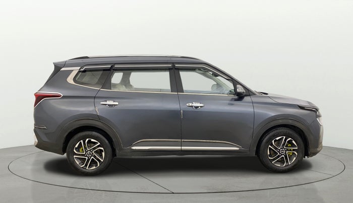 2022 KIA CARENS LUXURY PLUS 1.4 PETROL 7 STR, Petrol, Manual, 30,236 km, Right Side View