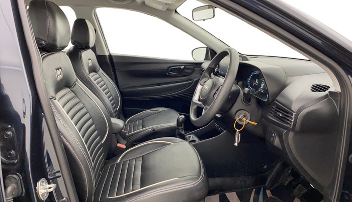 2023 Hyundai NEW I20 SPORTZ 1.2 MT, Petrol, Manual, 23,650 km, Right Side Front Door Cabin