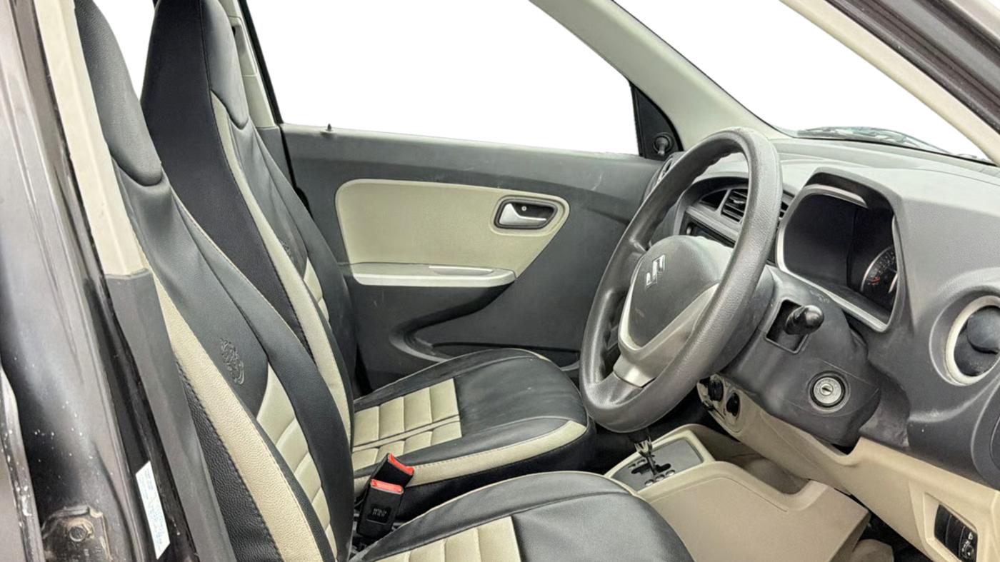 2018 Maruti Alto K10 VXI (O) AMT, Petrol, Automatic, 40,395 km, Right Side Front Door Cabin