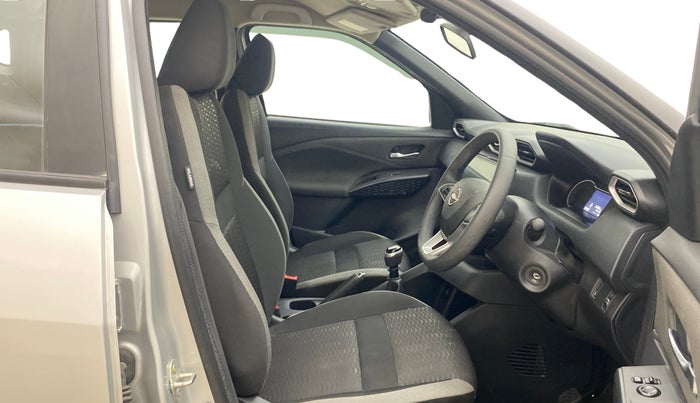 2025 Nissan MAGNITE Acenta B4D 1.0 Petrol MT, Petrol, Manual, 15,265 km, Right Side Front Door Cabin