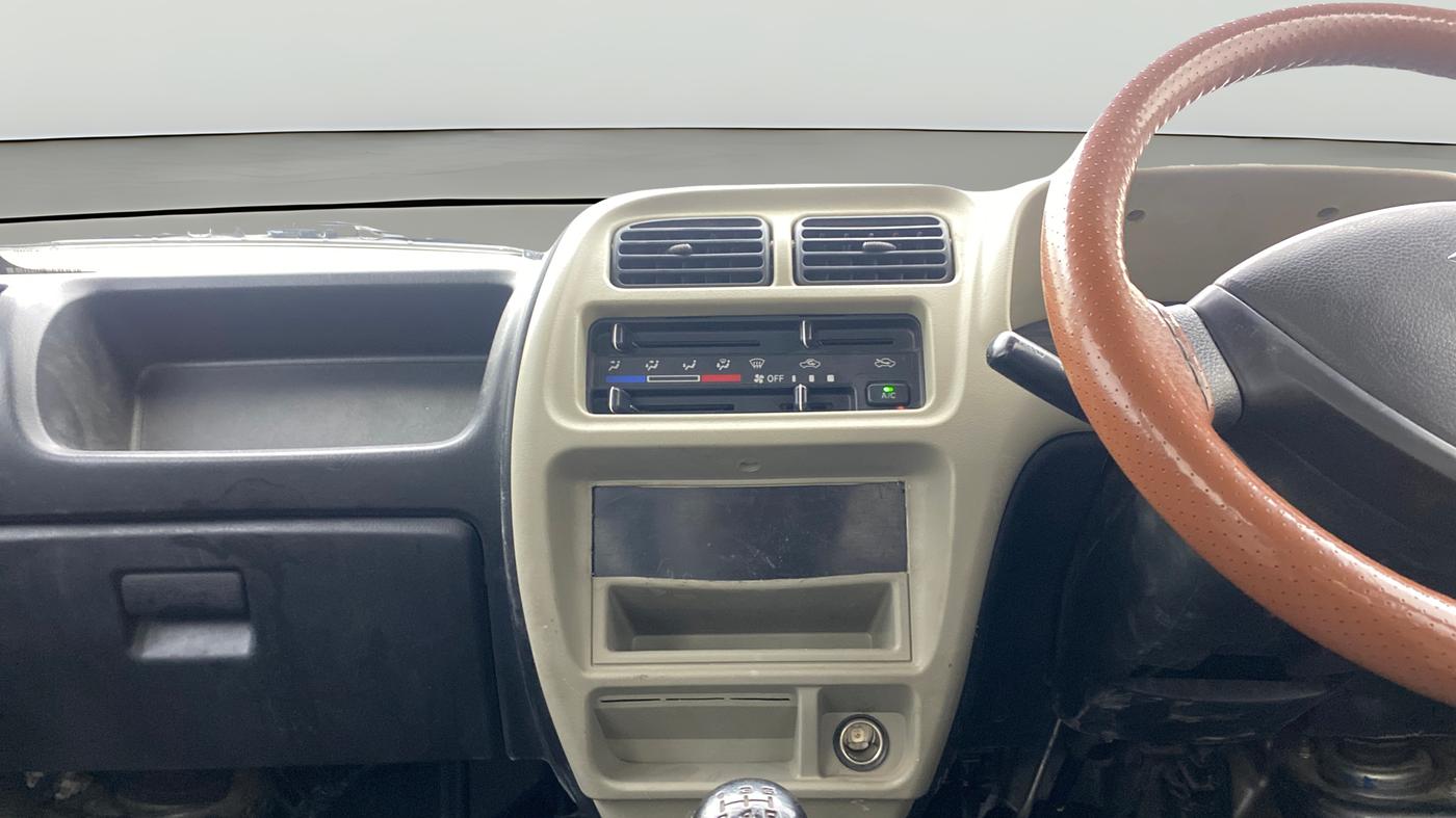 2021 Maruti Eeco 5 STR WITH A/C+HTR, Petrol, Manual, 60,024 km, Air Conditioner