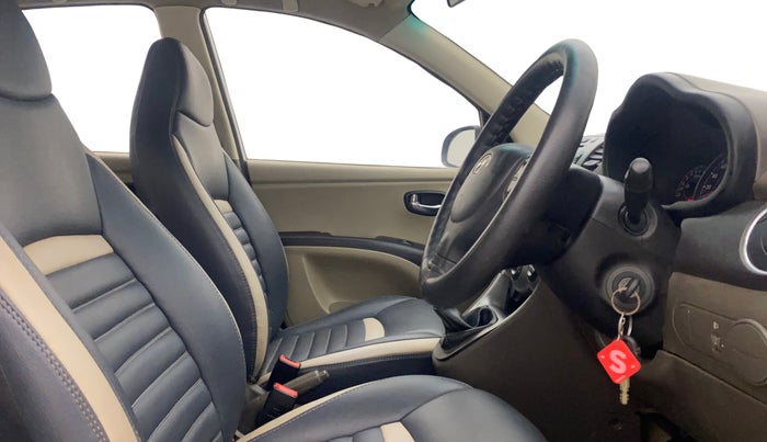 2012 Hyundai i10 SPORTZ (O) 1.2, Petrol, Manual, 83,393 km, Right Side Front Door Cabin