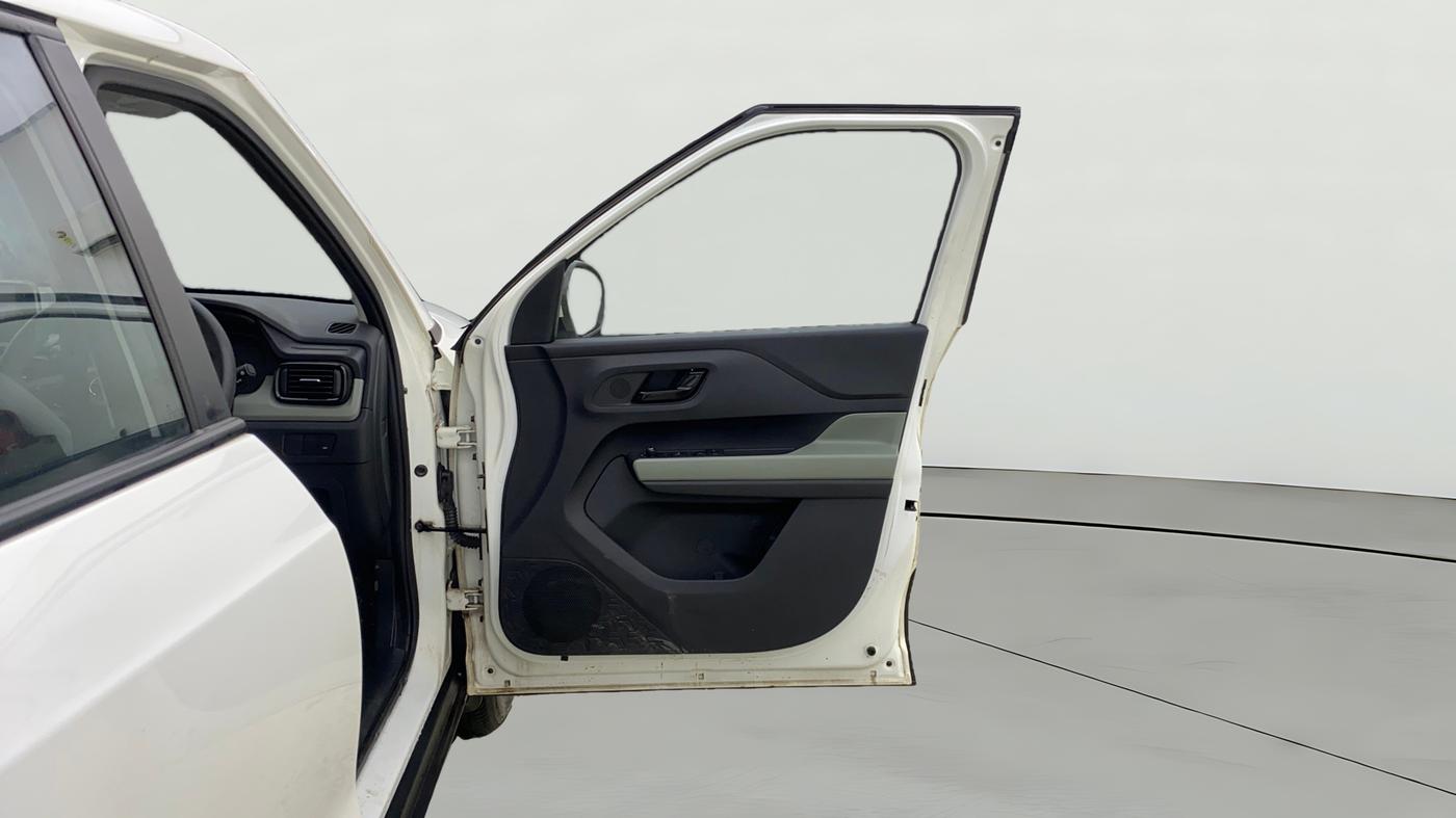 2025 Tata PUNCH Adventure Plus iCNG, CNG, Manual, 12,203 km, RHS Front Door