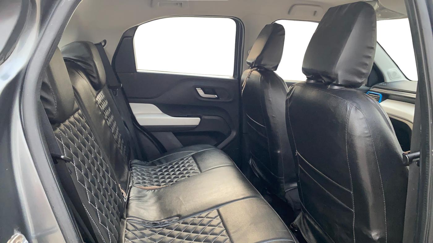 2021 Tata PUNCH CREATIVE  MT, Petrol, Manual, 35,032 km, Right Side Rear Door Cabin