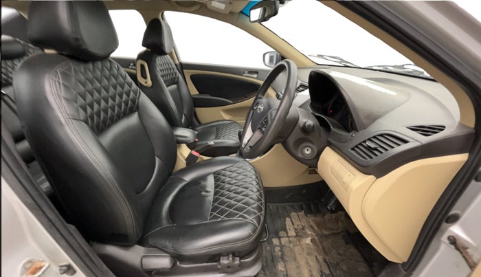 2016 Hyundai Verna 1.6 VTVT SX, Petrol, Manual, 84,819 km, Right Side Front Door Cabin