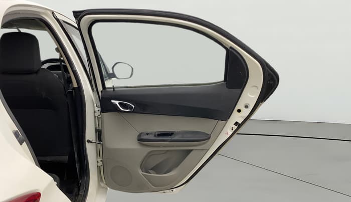 2018 Tata Tiago XZ PETROL, Petrol, Manual, 1,00,646 km, RHS Rear Door
