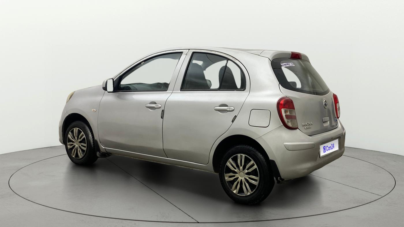 2016 Nissan Micra Active XV SAFETY PACK, Petrol, Manual, 1,09,038 km, Left Back Diagonal