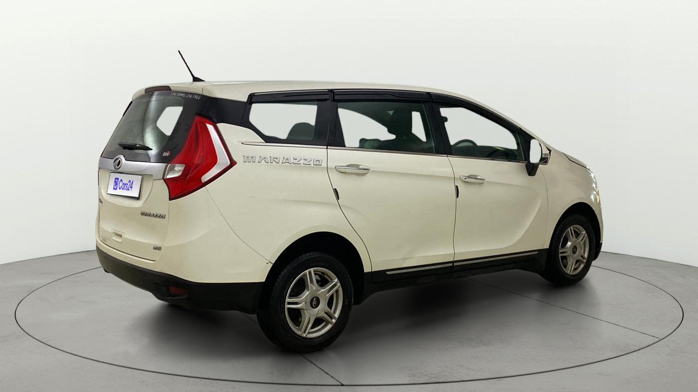 2018 Mahindra MARAZZO M6 8 STR, Diesel, Manual, 1,32,777 km, Right Back Diagonal