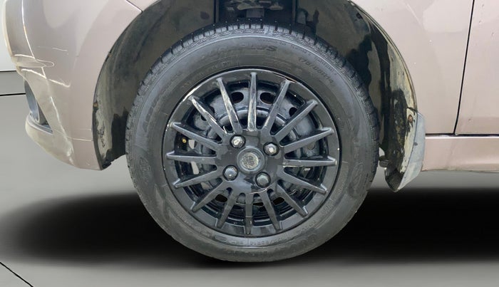2016 Tata Tiago XT DIESEL, Diesel, Manual, 69,684 km, Left Front Wheel