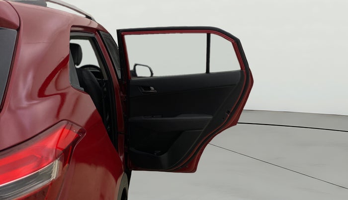 2017 Hyundai Creta SX (O) 1.6 DIESEL, Diesel, Manual, 1,04,813 km, RHS Rear Door