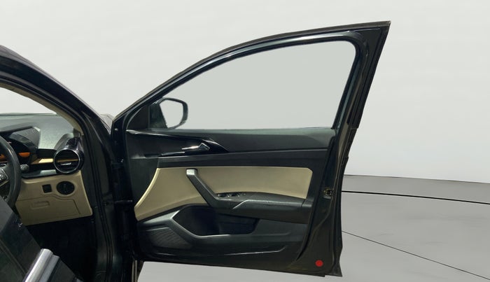 2022 Skoda SLAVIA STYLE 1.5L TSI DSG, Petrol, Automatic, 48,519 km, RHS Front Door