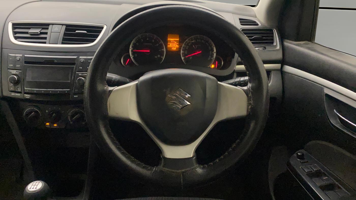 2017 Maruti Swift VXI, Petrol, Manual, 97,134 km, Steering Wheel Close Up