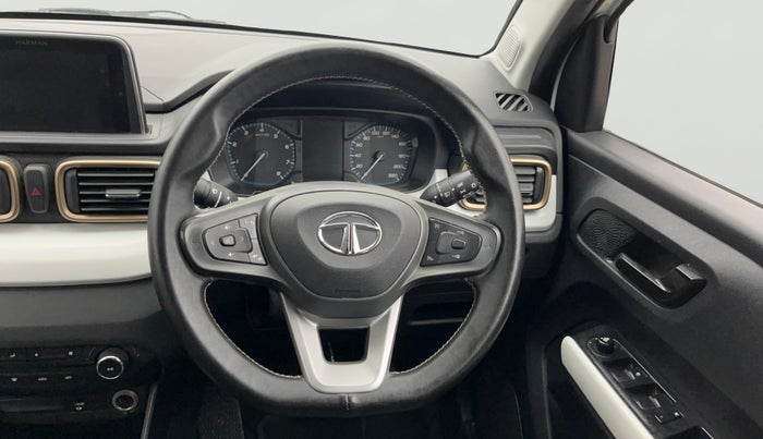 2022 Tata PUNCH ACCOMPLISHED AMT, Petrol, Automatic, 36,932 km, Steering Wheel Close Up