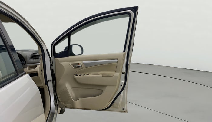 2016 Maruti Ertiga VXI, Petrol, Manual, 32,301 km, RHS Front Door