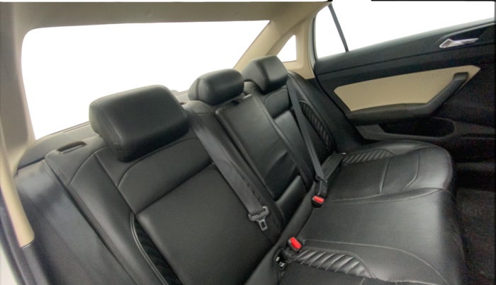 2023 Skoda SLAVIA Ambition 1.5L TSI, Petrol, Manual, 52,161 km, Right Side Rear Door Cabin